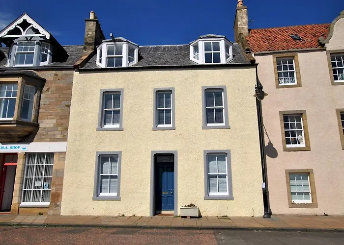 Market Apartment- Harbourfront Studio Pittenweem