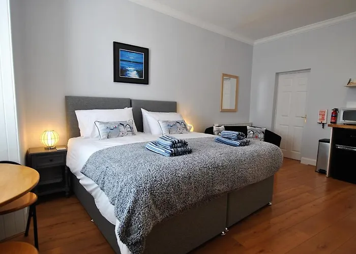 Market Apartment- Harbourfront Studio Pittenweem