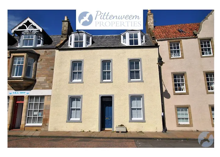 Market Apartment- Harbourfront Studio Pittenweem